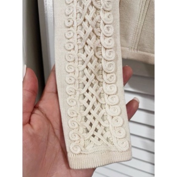 Per Se Knitted White Sweater - Picture 3 of 6